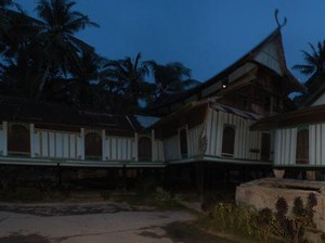 Jangan Lupakan Rumah Lontiok