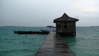 Dermaga di Pulau Semak Daun