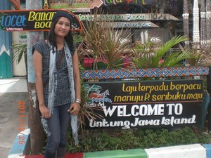 Keberuntungan di Untung Jawa
