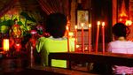 Klenteng Merah Membara Diatas Bukit