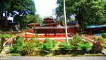 Klenteng Merah Membara Diatas Bukit