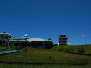 Kota Di Atas Tebing