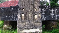 Ornamen pada batu kubur