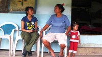 Mama tua kerabat terkubur
