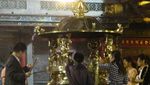 Larut Dalam Syahdu di Longshan Temple, Taipei