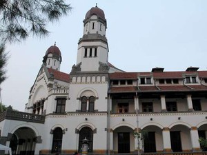 Lawang Sewu, Seribu Pintu Seribu Cerita di Semarang