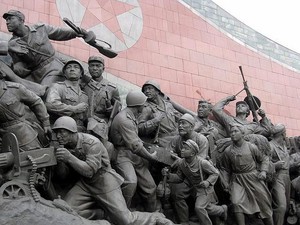Liburan ke Negeri Kim Jong-Il, Kenapa Tidak?