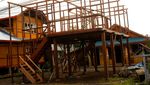 Lihat dan Bawa Pulang Rumah Kayu di Desa Woloan, Tomohon