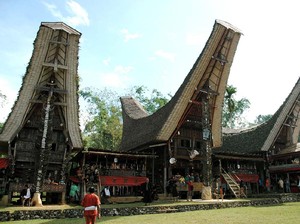 Makarudusan dalam Upacara Kematian Rambu I