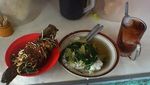 Mantapnya Pecel Lele Warung Makan Ibu Hj. Nafsiyah, Jepara