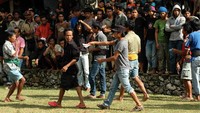 Taruhan yang menjadi daya tarik tersendiri bagi masyarakat
