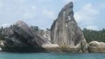 Melintas Pulau di Tanjung Kelayang