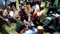 Permainan Alat Musik Suling, Rebana, dan Sawat