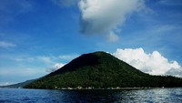 Melalui Pulau Maitara
