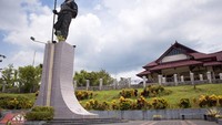 Monumen Pahlawan Nasional Martha Christina Tijahahu