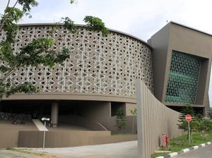 Mengenang Tragedi di Museum Tsunami Aceh