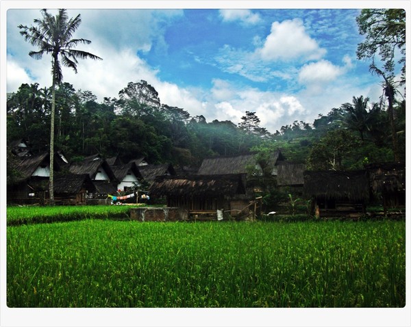 Mengintip Kampung Naga