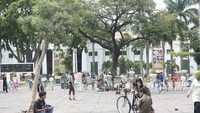 Beberapa kesibukkan di halaman Museum Fatahillah