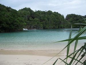 Menikmati Eksotisme Pulau Sempu