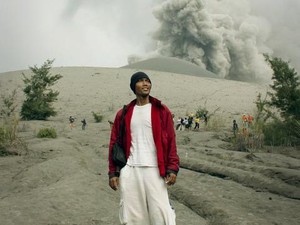 Menikmati Letusan Anak Gunung Purba (Krakatoa)