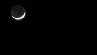 Bulan malam ini di langit Jogja