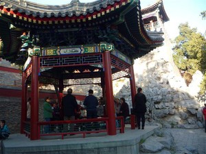 Menonton Orkestra Para Manula di Beihai Park