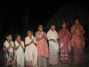 Menyaksikan Tari Swo Ma Eka, Tari Perang Suku Boti