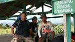 Menyusuri Kaki Gunung Tambora, Perjalanan Deru Campur Debu