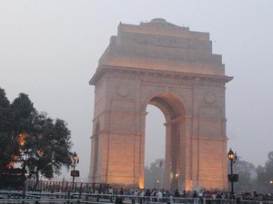 Monumen Prancis, Tapi Buatan India