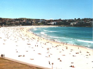 Natal Ala Backpacker di Pantai Bondi, Australia