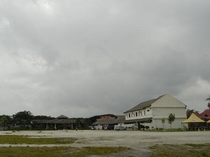 Pantai Berjuta Cermin