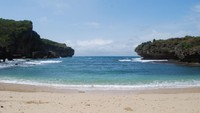 Tempat sandar kapal nelayan di Pantai Gesing