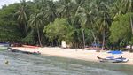 Pantai Karanggongso, Pantai Nan Indah dan Tenang