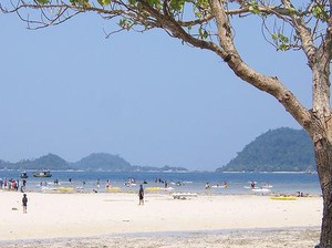 Pantai Pasir Putih di Lampung, Obat Penghilang Kejenuhan