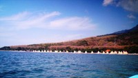 Hamparan laut biru