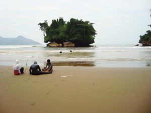 Pantai Plang, Nirwana yang Tersembunyi di Trenggalek