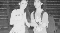 Saya dan Mita.
