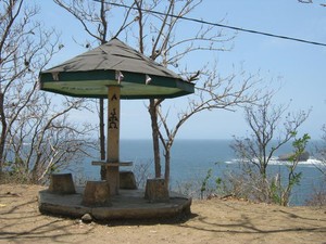 Pemandangan Pantai yang Eksotis di Papuma