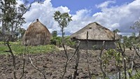 rumah adat yang masih terlihat tradisional dan unik