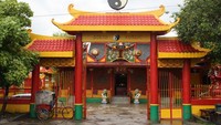 Gerbang Klenteng Suci Nurani