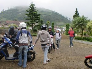 Pesona Air Terjun Owabong