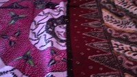 Beberapa contoh batik tulis Madura