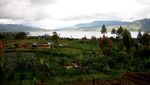 Pesona Danau Kembar