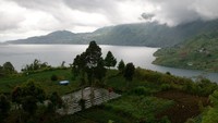 Danau di Bawah yang dilihat dari atas