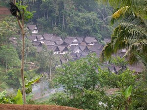 Pesona Keramahtamahan Di Sebuah Kampung Budaya