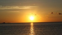 Sunset di Pantai Leli, Desa Leli