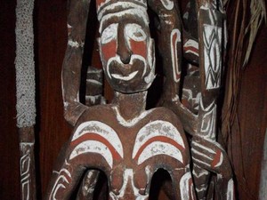 Ragam Pesona Ukiran Kayu Asmat