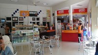 Cafe dan mini market dalam SPBU MURI (ACI)