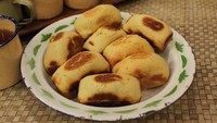Kue balok (Sumber: beingindonesian.tumblr.com)