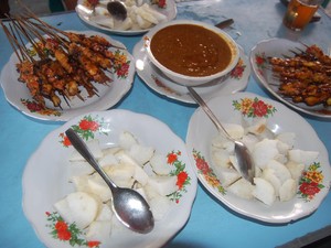 Sate Ambal Kebumen,Sate dengan Bumbu Tempe
